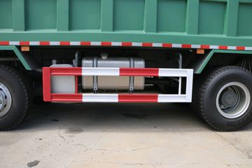 �й����� HOWO-7 375���� 8X4 7.6����ж��ͼƬ