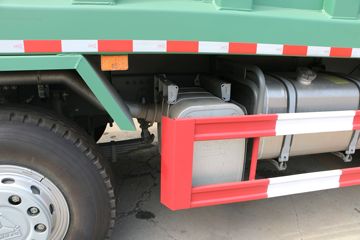 �й����� HOWO-7 375���� 8X4 7.6����ж��ͼƬ