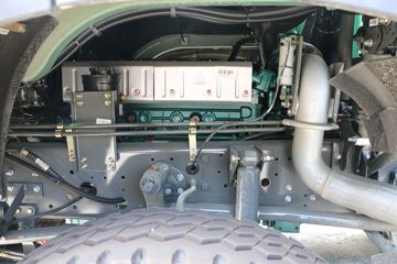 �й����� HOWO-7 375���� 8X4 7.6����ж��ͼƬ