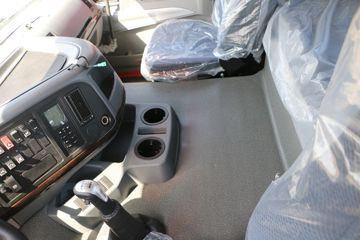 �й����� HOWO-7 380���� 6X4 6.8����ж��ͼƬ