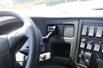 �й����� HOWO-7 380���� 6X4 6.8����ж��ͼƬ