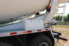 陕汽重卡 德龙M3000S 340马力 8X4 混凝土搅拌运输车(凌宇牌)(CLY5314GJB30E57) 陕汽重卡 德龙M3000S 340马力 8X4 混凝土搅拌运输车(凌宇牌)(CLY5314GJB30E57)