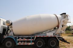 陕汽重卡 德龙M3000S 340马力 8X4 混凝土搅拌运输车(凌宇牌)(CLY5314GJB30E57) 陕汽重卡 德龙M3000S 340马力 8X4 混凝土搅拌运输车(凌宇牌)(CLY5314GJB30E57)