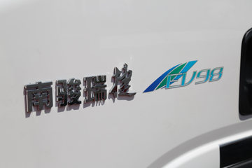 �Ͽ����� ���D30 4.5T 4.1�׵��Ŵ��綯�����Ῠ98.04kWhͼƬ