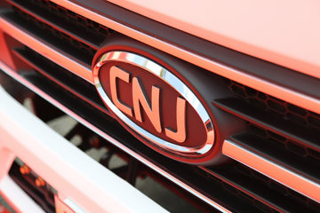 �Ͽ����� ���D30 4.5T 4.1�׵��Ŵ��綯�����Ῠ98.04kWhͼƬ