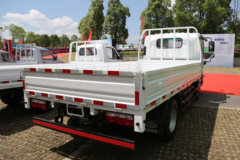 南骏汽车 瑞捷D30 4.5T 4.1米单排纯电动栏板轻卡98.04kWh