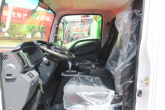 南骏汽车 瑞捷D30 4.5T 4.1米单排纯电动栏板轻卡98.04kWh