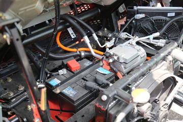 �Ͽ����� ���D30 4.5T 4.1�׵��Ŵ��綯�����Ῠ98.04kWhͼƬ
