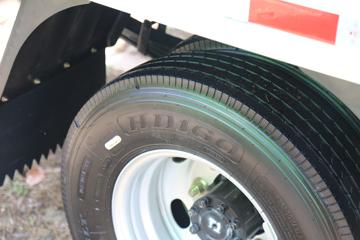 �Ͽ����� ���D30 4.5T 4.1�׵��Ŵ��綯�����Ῠ98.04kWhͼƬ