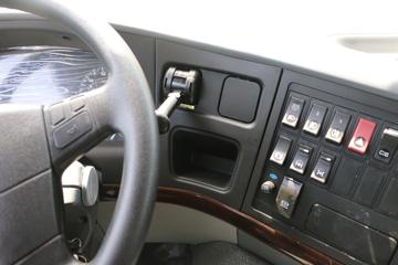 �й����� HOWO-7 375���� 6X4 6.8����ж��ͼƬ