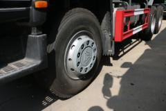中国重汽 HOWO-7 375马力 6X4 6.8米自卸车