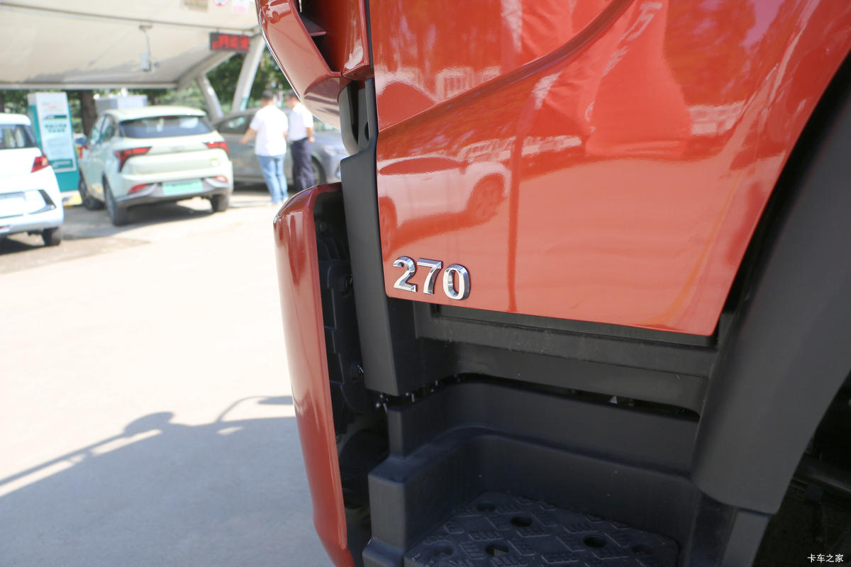  ES7 270 8X4 7.2ж(BJ3314DPPHB-03)                                                