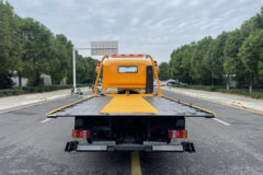 中国重汽HOWO 追梦 115马力 4X2 清障车(专威牌)(HTW5047TQZPZZ6)
