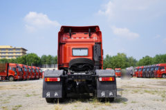 青岛解放 JH6重卡 卓越版 460马力 6X4 AMT自动档牵引车(CA4250P26K15T1E5A80)