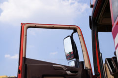 青岛解放 JH6重卡 卓越版 460马力 6X4 AMT自动档牵引车(CA4250P26K15T1E5A80)