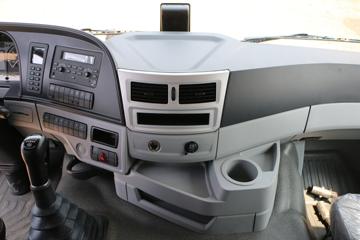 ���� ŷ��GTL ������ 440���� 6X4ǣ����(ƽ��)(����)ͼƬ