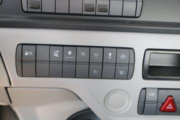 ���� ŷ��GTL ������ 440���� 6X4ǣ����(ƽ��)(����)ͼƬ