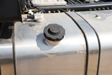 ���� ŷ��GTL ������ 440���� 6X4ǣ����(ƽ��)(����)ͼƬ