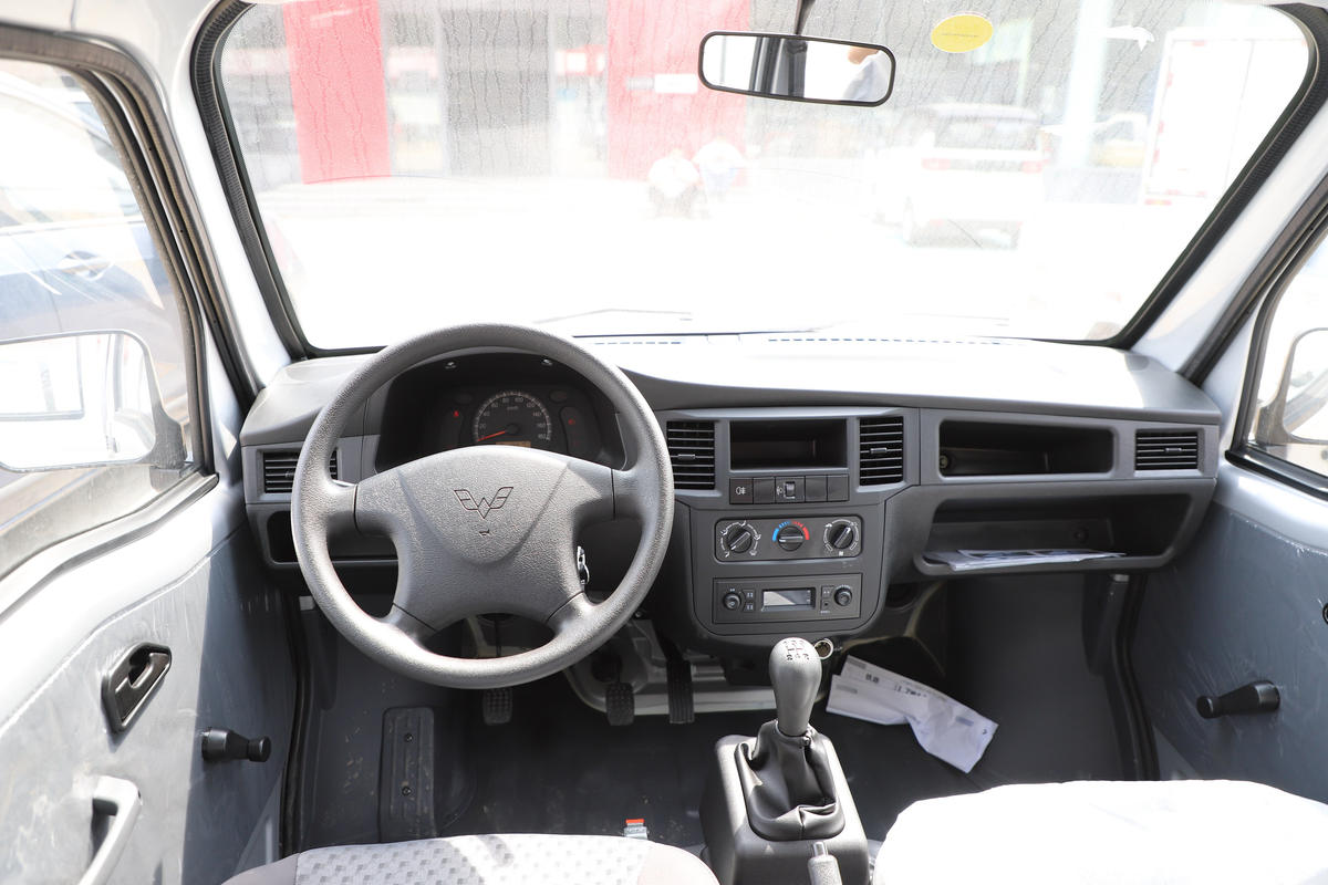 ���� ֮�� 1.2L 76���� ���� 2��˫������΢��(����)(LZW1020SBQW)��ʻ��                                               