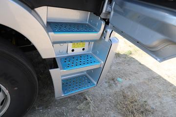 ���� ŷ��GTL ������ ������ 470���� 6X4 ǣ����(����)ͼƬ