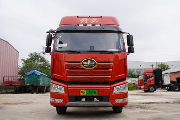 一汽解放 J6P 6X4 纯电动换电牵引车(CA4250P66T1BEV)282kWh