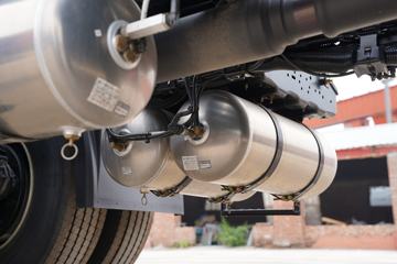 һ����� J6P�ؿ� 6X4 ���綯����ǣ����350.07kWhͼƬ