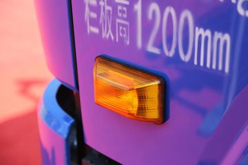 �Ͽ����� ���D50 220���� 6X2R 4.1����ж��ͼƬ