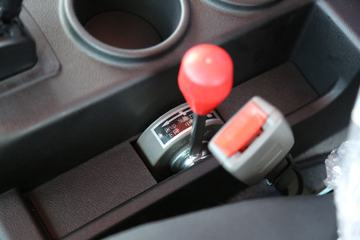 �Ͽ����� ���D50 220���� 6X2R 4.1����ж��ͼƬ