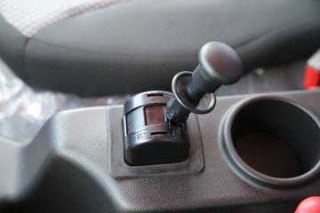 �Ͽ����� ���D50 220���� 6X2R 4.1����ж��ͼƬ