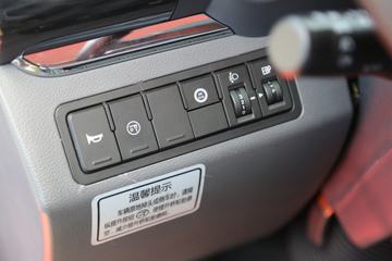 �Ͽ����� ���D50 220���� 6X2R 4.1����ж��ͼƬ