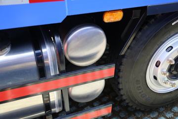 �Ͽ����� ���D50 220���� 6X2R 4.1����ж��ͼƬ