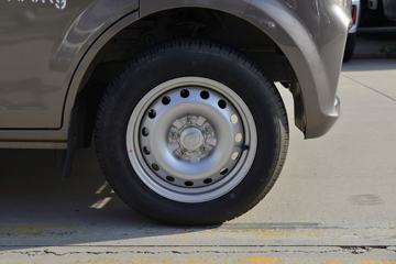 ������Խ ��Խ��V5 ������ 107���� 1.5L���� 5�� ��ջ���ͼƬ