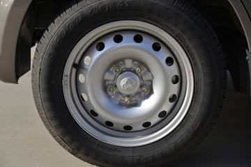 ������Խ ��Խ��V5 ������ 107���� 1.5L���� 5�� ��ջ���ͼƬ