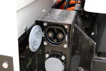 ����Ծ�� ����ES80 3.805�׵��Ŵ��綯����С�� 55.6kWhͼƬ