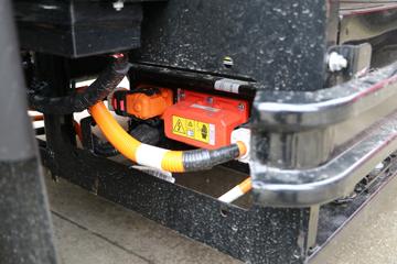 ����Ծ�� ����ES80 3.805�׵��Ŵ��綯����С�� 55.6kWhͼƬ