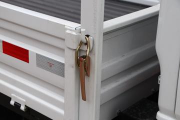 ����Ծ�� ����ES80 3.805�׵��Ŵ��綯����С�� 55.6kWhͼƬ