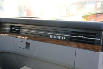�й�����HOWO ͳ˧ 130���� 4.15��AMT�Զ������������Ῠ(����)ͼƬ