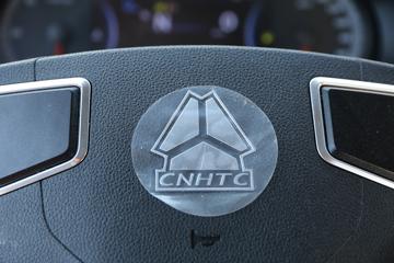 �й�����HOWO ͳ˧ 130���� 4.15��AMT�Զ������������Ῠ(����)ͼƬ