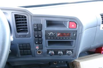 �й�����HOWO G5X�п� 220���� 6.75���Ű��դʽ�ػ���(ZZ5167CCYG421DE1)ͼƬ