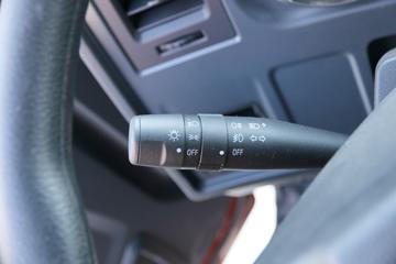 �й�����HOWO G5X�п� 220���� 6.75���Ű��դʽ�ػ���(ZZ5167CCYG421DE1)ͼƬ