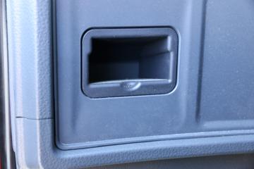 �й�����HOWO G5X�п� 220���� 6.75���Ű��դʽ�ػ���(ZZ5167CCYG421DE1)ͼƬ