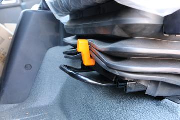 �й�����HOWO G5X�п� 220���� 6.75���Ű��դʽ�ػ���(ZZ5167CCYG421DE1)ͼƬ