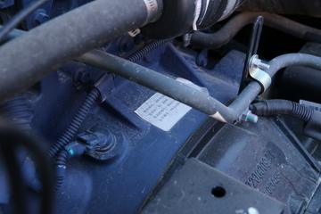 �й�����HOWO G5X�п� 220���� 6.75���Ű��դʽ�ػ���(ZZ5167CCYG421DE1)ͼƬ