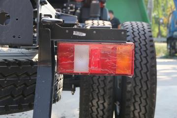 �й�����HOWO G5X�п� 220���� 6.75���Ű��դʽ�ػ���(ZZ5167CCYG421DE1)ͼƬ