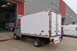 优劲T7&nbsp;冷藏车外观图片