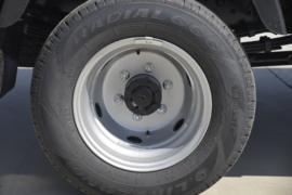 祥菱V3&nbsp;载货车底盘                                                图片