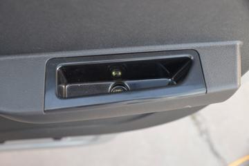 ������Խ �±�T1 1.2L ���� 91���� 2.68�׵�����ʽ΢��(SC5021XXYXLD6B1)ͼƬ