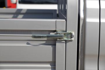 ������Խ �±�T3 ������ 1.6L ���� 122���� 2.82�׵�������С��(����)(����̥)ͼƬ