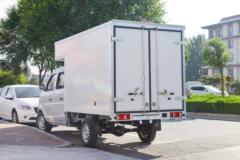长安跨越 新豹T3 1.6L 汽油 122马力 2.42米双排厢式微卡(国六)(SC5031XXYTFS6B1)