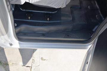 ������Խ �±�T3 1.6L ���� 122���� 2.42��˫����ʽ΢��(����)(SC5031XXYTFS6B1)ͼƬ